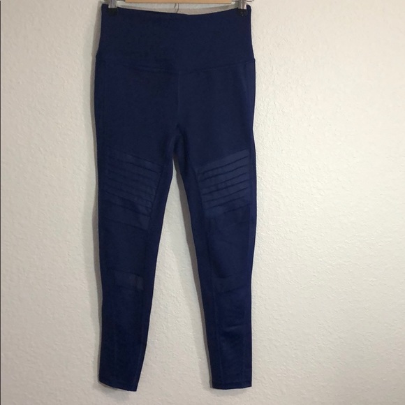 Victoria's Secret Pants - Victoria’s Secret Knockout Leggings